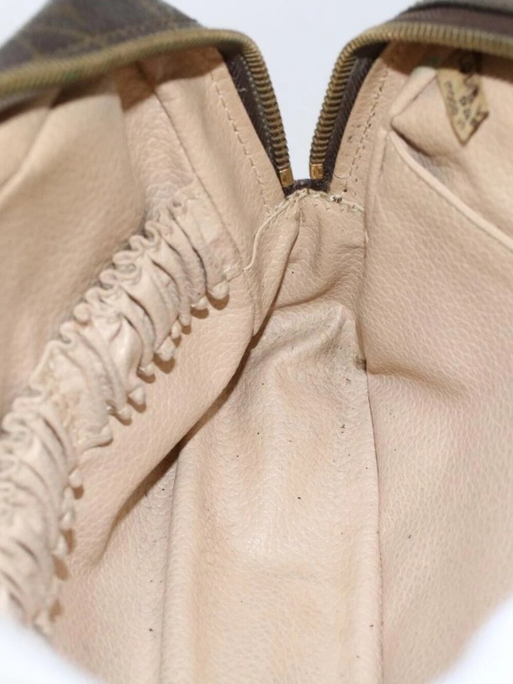 LOUIS VUITTON Monogram Trousse Toilette 23 Clutch Bag M47524 LV Auth bs6894 - Picture 9 of 16